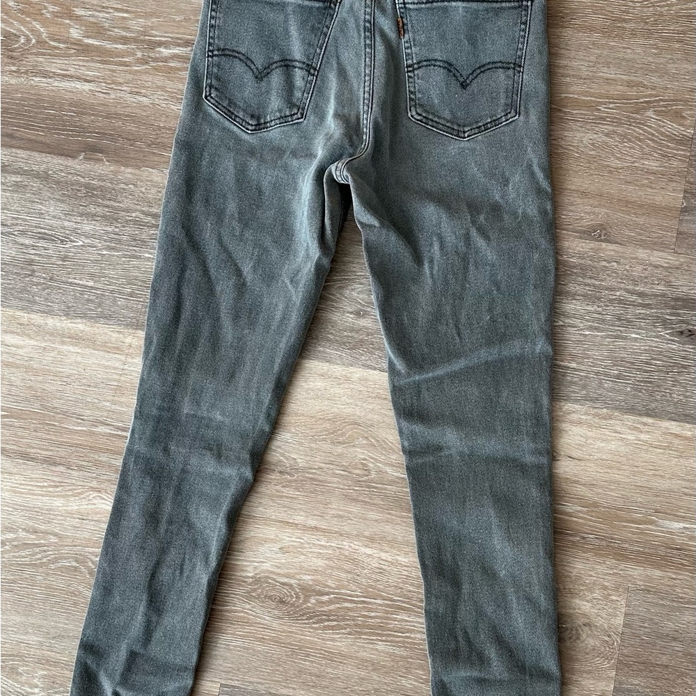 Women’s Levi’s Gray Jeans